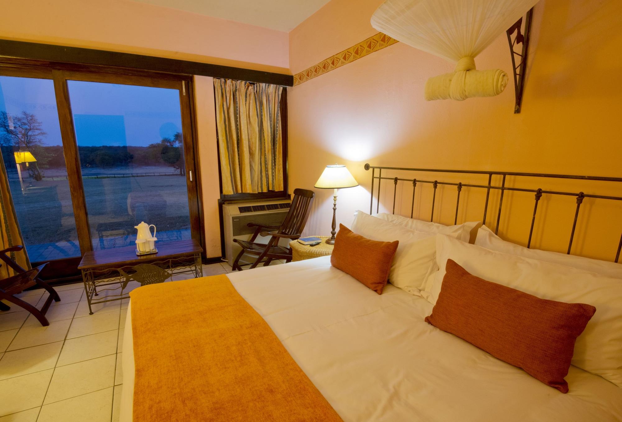 Dete Hwange Safari Lodge מראה חיצוני תמונה
