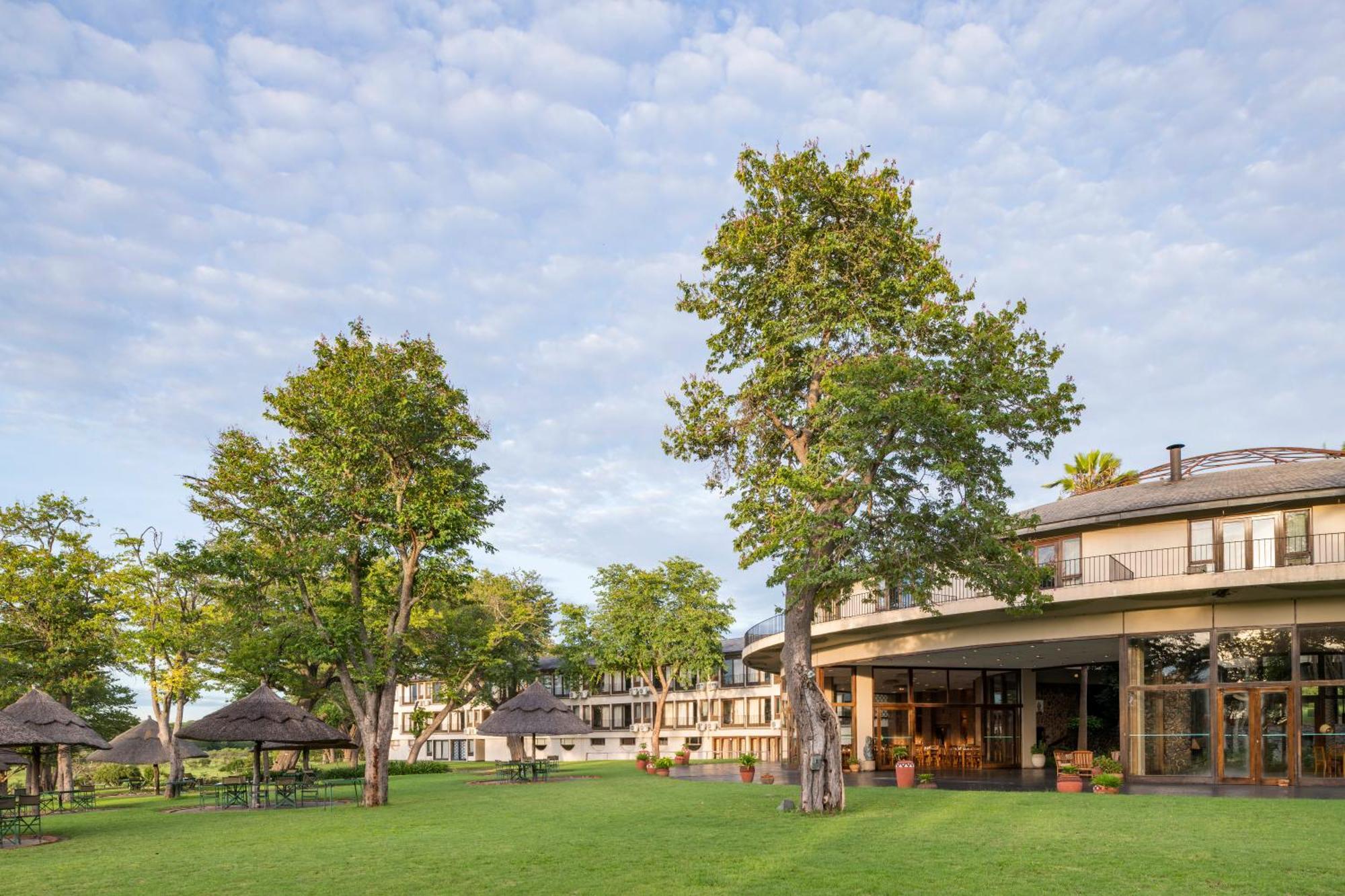 Dete Hwange Safari Lodge מראה חיצוני תמונה
