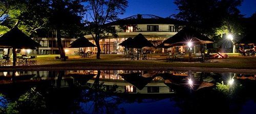 Dete Hwange Safari Lodge מראה חיצוני תמונה