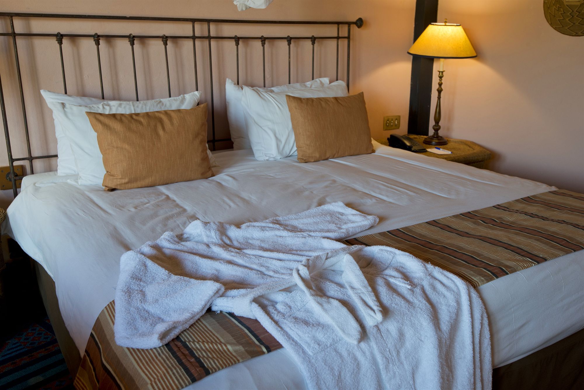 Dete Hwange Safari Lodge מראה חיצוני תמונה